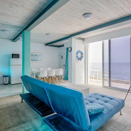 Albatros 3br House Seafront Terrace - Aircon & Bbq Güimar