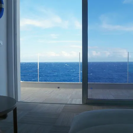 Vakantiehuis Albatros 3br House Seafront Terrace - Aircon & Bbq Güimar